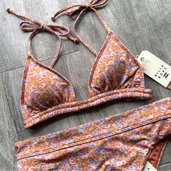 🔥🔥BILLABONG - CHASE THE SUN DOUBLE RUCHED TRIANGLE MAUI BIKINI SET🔥🔥 - Picture 6 of 10